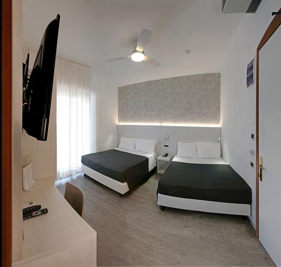 Hotel Venus Gabicce Mare Esterno foto