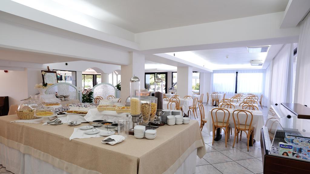 Hotel Venus Gabicce Mare Esterno foto