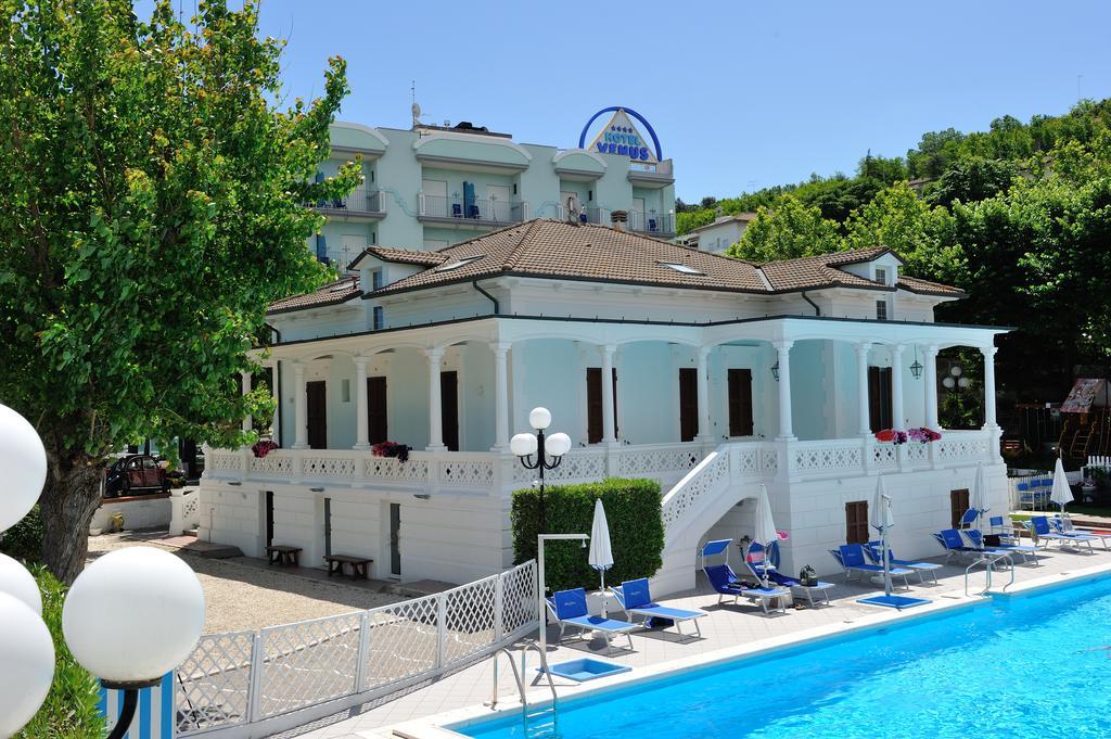 Hotel Venus Gabicce Mare Esterno foto