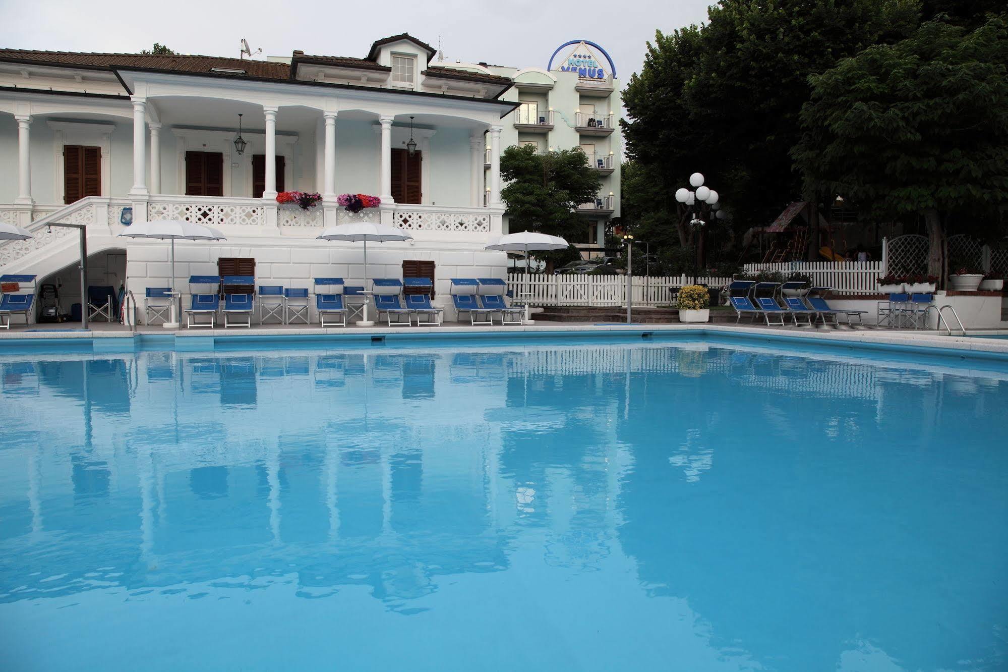 Hotel Venus Gabicce Mare Esterno foto